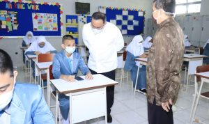 Pantau Aktifitas PAT di Muba, Dodi Reza Pastikan Sirkulasi Udara Ruang Kelas Sehat