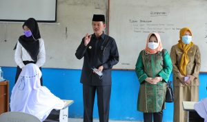 Walikota Palembang Harnojoyo Tinjau PTM Hari Pertama di SMP