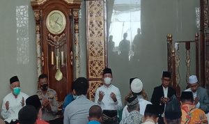 Zainal Abidin Ketua DPRD Resmikan Masjid Jami’An-Nur di Karya Jaya