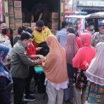 Hari Kedua Operasi Pasar Minyak Goreng di Rusun Nawa 24 Ilir