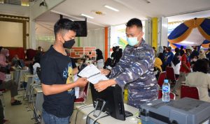 SINERGITAS TNI – POLRI DAN PT PUSRI MENGGELAR SERBUAN VAKSINASI UNTUK MASYARAKAT KOTA PALEMBANG