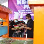Herman Deru Saksikan Pemecahan Rekor MURI Pembutan Bolu Kojo