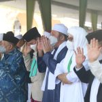 Herman Deru Sholat Idul Fitri di Masjid Agung SMB I Jayo Wikramo Palembang