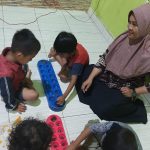 Serunya Bermain Congklak di TK Nurani, Latih Stimulus Anak Usia Dini
