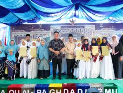  Hafal  Al-Qur’an 30 Juz, Herman Deru Hadiahi Septa Anggira Umroh Gratis