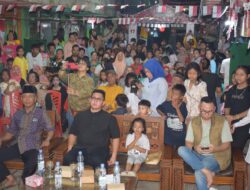 Hadiri Malam Pembagian Hadiah 17 Agustus, Srikandi Gerindra Siti Nurizka Bagikan Hadiah kepada Warga