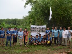 Siti Nurizka, Politisi Muda dari Gerindra Berikan Bantuan dan Bangun Lapangan Volly
