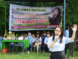 Siti Nurizka, Anggota DPR RI dari Partai Gerindra, Adakan Pertandingan Bola di Kelurahan Gandus