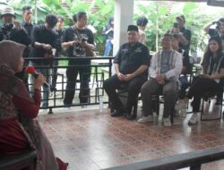 Gen Z dan Milenial di Palembang Teriaki Atiqoh Ibu Negara