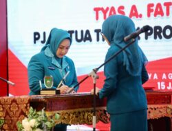 Tyas Fatoni Lantik Sukmawati Asmar Wijaya sebagai Pj Ketua TP PKK Kabupaten OKI
