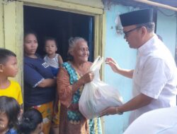 Joncik Muhammad Berbagi Kebaikan di Bulan Ramadhan Bersama Warga