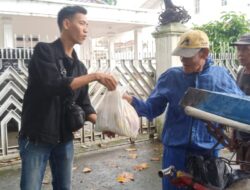 Siti Nurizka, Srikandi Gerindra Sambangi Warga di Jaalan Prameswara Palembang