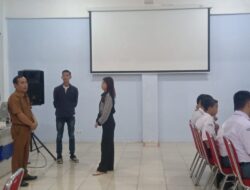 Siti Nurizka Anggota DPR RI Fraksi Gerindra Berikan Bantuan Komputer dan Kelengkapannya