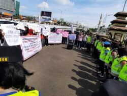 Gelar Aksi Damai, Masa Meminta Usut Tuntas Kasus yang Merugikan Nasabah BRI 701 Juta