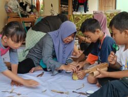 Manfaatkan Libur Sekolah, Alfamart Bersama Bank Sampah Mengedukasi Anak-Anak Mengenal 3R