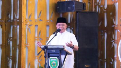 Safari Ramadhan Bersama Masyarakat OKI, Herman Deru Minta Pemkab OKI Jaga Stabilitas Bahan Pokok