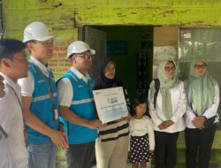 Dari Sambung Tetangga ke Listrik Mandiri, PLN Nyalakan Harapan 10 Keluarga Prasejahtera Jambi di Bulan Ramadhan